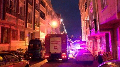 Esenyurt’ta Yangın Paniği! 14 Kişi Kurtarıldı, 1 Kişi Hastanede
