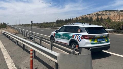 Hız Sınırını Aşan Yandı, Yüz Binlerce Lira Ceza Kesildi