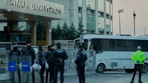 'Belediyelerden Terör Örgütüne Para Akışı' İddiası: 25 Kişi İlk Kez Hakim Karşısında