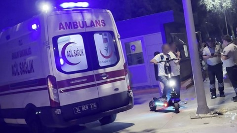 Avcılar Sahil'de Dehşet: 15 Yaşındaki Çocuk Kalbinden Bıçaklandı