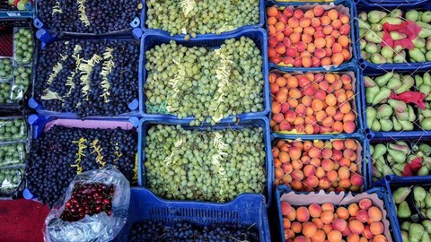 İstanbul’da Meyve Fiyatları Tavan Yaptı: Piyasada 200 Liranın Altında Meyve Kalmadı