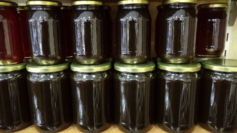 Bir Damlası Bile Altın Değerinde! Kilosu 2 Bin 500 Liradan Satılıyor, Şifası Saymakla Bitmiyor