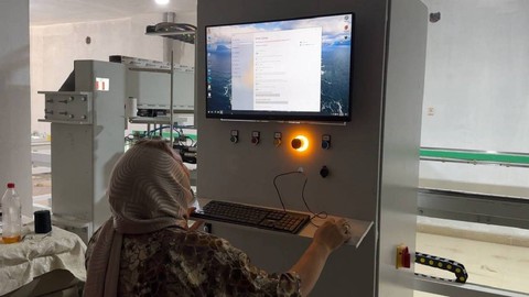 Çöpten Toplayıp Satıyor, Paraya Para Demiyor: Duyanlar Artık Çöpe Atmak Yerine Ona Satıyor
