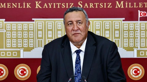 CHP'li Gürer Vahim Tabloyu İşaret Etti! 'Giyim Sektöründe 145 Bin Kişi İşinden Oldu'