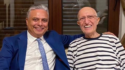 Eski CHP Milletvekili Gürkut Acar Hayatını Kaybetti