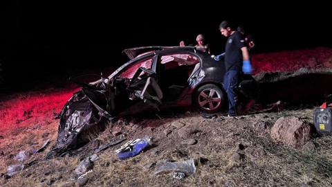 Kontrolden Çıkan Otomobil Şarampole Devrildi: Ölü ve Yaralılar Var