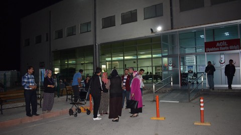 Otomobil ile Minibüs Kazaya Karıştı: 5 Yaralı