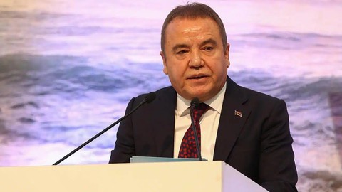 Hastaneye Kaldırılan Tutuklu Antalya Büyükşehir Belediye Başkanı Muhittin Böcek Yeniden Cezaevine Götürüldü