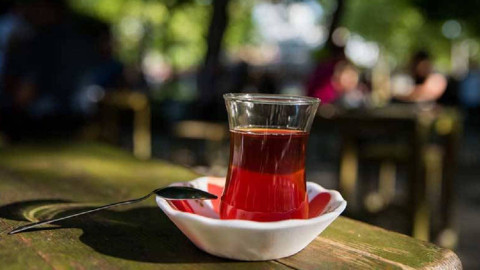 Çaya İki Ayda İkinci Zam Geldi! Marketlerde Artık Bu Fiyattan Satılacak