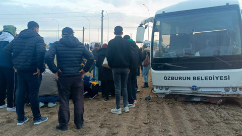 Afyonkarahisar'da Öğrenci Servisi Kaza Yaptı: Çok Sayıda Yaralı Var!