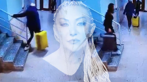 Gözaltına Alınmışlardı! Güllü'nün Kızının Bavullarla Apartmandan Çıktığı Anların Görüntüleri Ortaya Çıktı