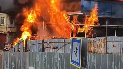 İstanbul Pendik'te Büyük Yangın!