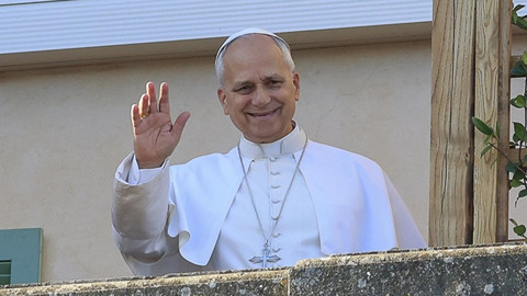 Papa 14. Leo'dan Noel Mesajında 'Dünya Barışı' Çağrısı