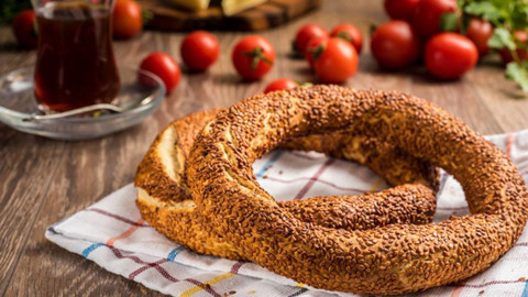 Yeni Yıl Gelmeden Simit Fiyatlarına Zam Geldi