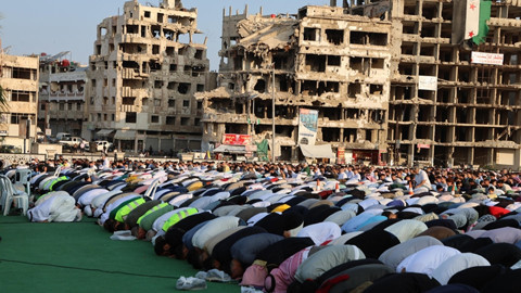 Suriye'nin Humus Bölgesinde Camide Patlama: Can Kayıpları Var