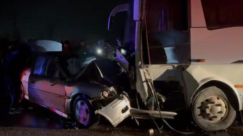 Balıkesir'de Kafa Kafaya Facia! Ölü ve Çok Sayıda Yaralı Var