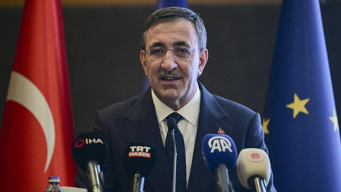 Cumhurbaşkanı Yardımcısı Cevdet Yılmaz'dan En Düşük Emekli Aylığı Açıklaması