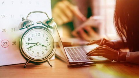 Yıllardır Beklenen Karar Resmen Çıktı: Yarım Gün Mesai Dönemi Başladı! Kimler Yararlanacak?