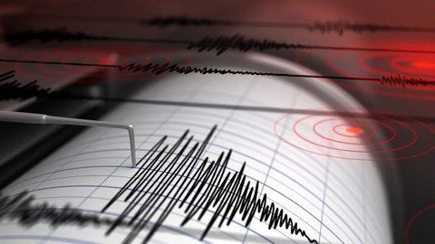 Balıkesir Sındırgı'da Peş Peşe Deprem