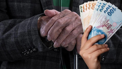 Emekli Bayram İkramiyesi Ne Kadar Olacak? İki Bakanlık Devreye Girdi! İşte Masadaki Son Rakam