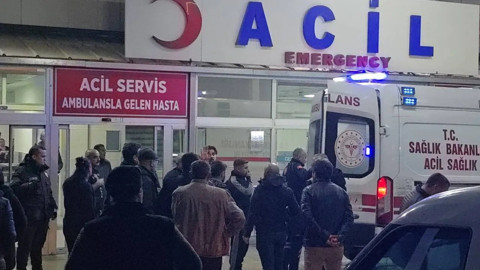Tekel Bayisinde Bıçaklı Kavga: 1 Ölü, 1 Ağır Yaralı