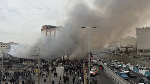 Tahran'daki Cennet Çarşısı'nda Büyük Yangın