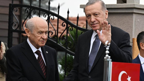 Cumhurbaşkanı Erdoğan'dan Devlet Bahçeli'ye MHP’nin 57. Yılına Özel Anlamlı Jest