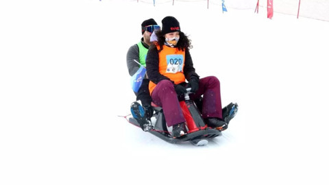 Erciyes’te 14 Şubat Heyecanı... 'Artık Çekilmez Oldun' Diyen Çiftler Yarıştı