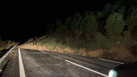 Manisa'da Toprak Kayması: İstanbul-İzmir Otoyolu Ulaşıma Kapatıldı