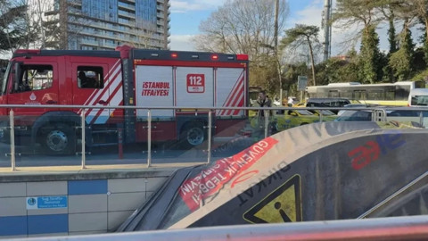 Hacıosman'da İntihar... Raylara Atlayan Kadın Kurtarılamadı