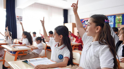 LGS'de Kritik Değişiklik, 10 Bin Öğretmen Ataması İçin Tarih Netleşti: Bakan Tekin Duyurdu