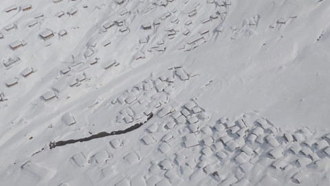 Burası Ne New York, Ne Antarktika Ne de Sibirya... Rize'de Evler Kayboldu, Görenler Hayrete Düştü