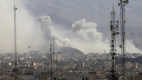 İsrail ve ABD, İran'ı Vuruyor! İran'dan Peş Peşe Misilleme: 'Hamaney Öldürüldü' İddiası