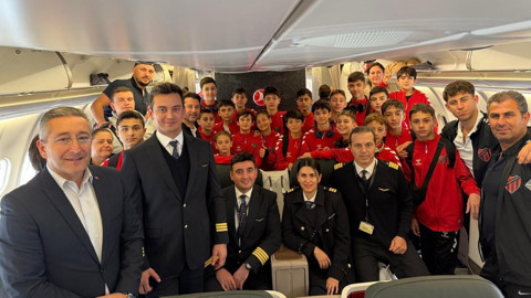 Katar'da Mahsur Kalan Sporcu Çocuklar Türkiye'ye Döndü