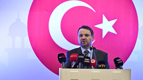 Akın Gürlek'ten Özgür Özel'e 'Mal Varlığı' Yanıtı: Açık Bir Algı Operasyonu, Yasal Süreci Derhal Başlatıyorum