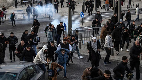 59 Yıl Sonra Bir İlk: Mescid-i Aksa'da İbadet Yasağı! Bayram Namazı Kılanlara Müdahale