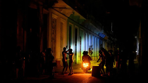 Küba Bir Kez Daha Karanlığa Gömüldü: Bir Hafta İçinde İkinci Kesinti