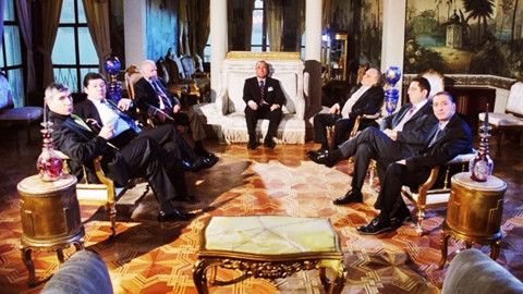 Kurtlar Vadisi'nde Konsey Toplantıları Yapılıyordu: 'Baron'un Yalısı Satışa Çıktı