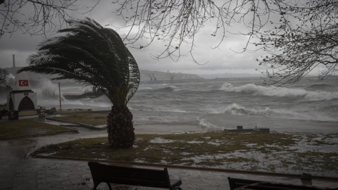 AFAD'dan Sel ve Fırtına Alarmı: Bu İller Risk Altında
