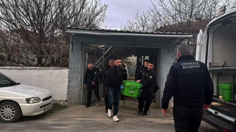 Kırıkkale'de Vahşet! 2 Kardeş, Babalarını Baltayla Öldürdü