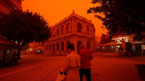 Gökyüzünü Kızıla Boyamıştı, Artık İstanbul'da: Pazar Gününe Kadar Dikkat!