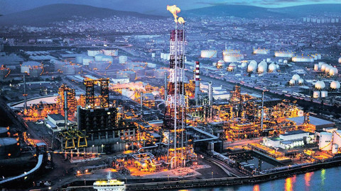 Dev Bankadan Petrol İçin Flaş Uyarı: Ateşi Harlanacak, Risk Devam Ediyor