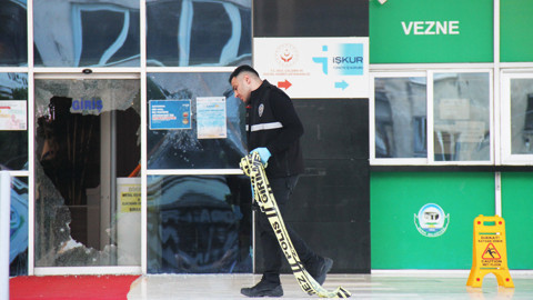 Serik Belediyesi Binasına Pompalı Tüfekle Saldırı