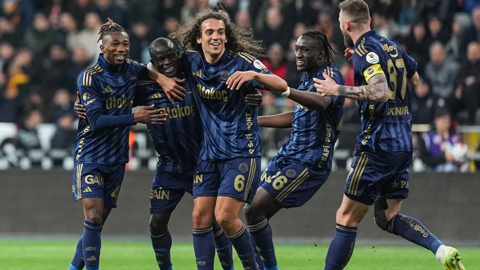 Fenerbahçe Kayseri’de Farklı Kazandı