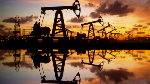 Suriye, Irak’tan Gelen Akaryakıtın Sevkiyatına Başladı