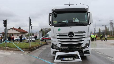 Amasya'da Kavşak Faciası: Otomobilden Fırlayan 10 Aylık Bebek Öldü