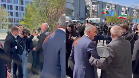 Berlin'de 'Kırmızı' Protesto: İran Şahı’nın Sürgündeki Oğlu Rıza Pehlevi'ye Boyalı Saldırı