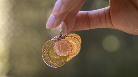 Altında Sert Fren: Gram Altın Güne Kayıpla Başladı