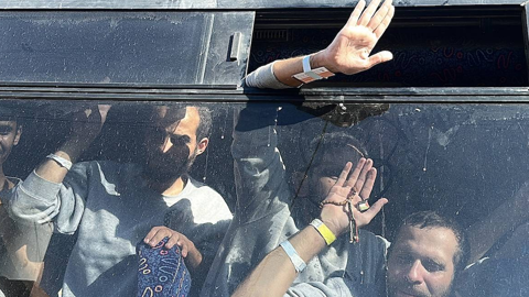 İsrail, Gazze'de Alıkoyduğu 5 Filistinliyi Serbest Bıraktı