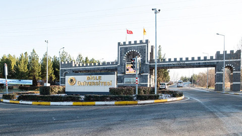 Dicle Üniversitesi Kampüsünden Petrol Fışkırdı: 6 Kuyu Birden Açılacak